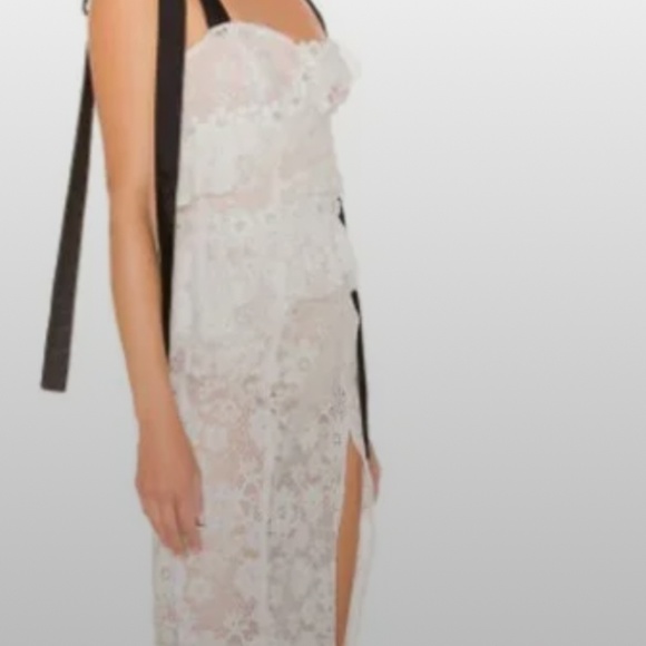 BRAND NEW HARD TO FIND!! for love and lemons white lace dress - Picture 4 of 6